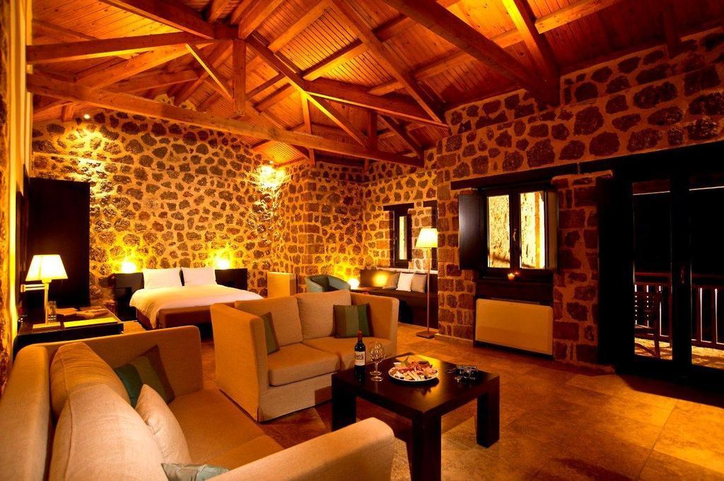 Pliadon Gi Mountain Resort & Spa Káto Tríkala Korinthíasz Szoba fotó